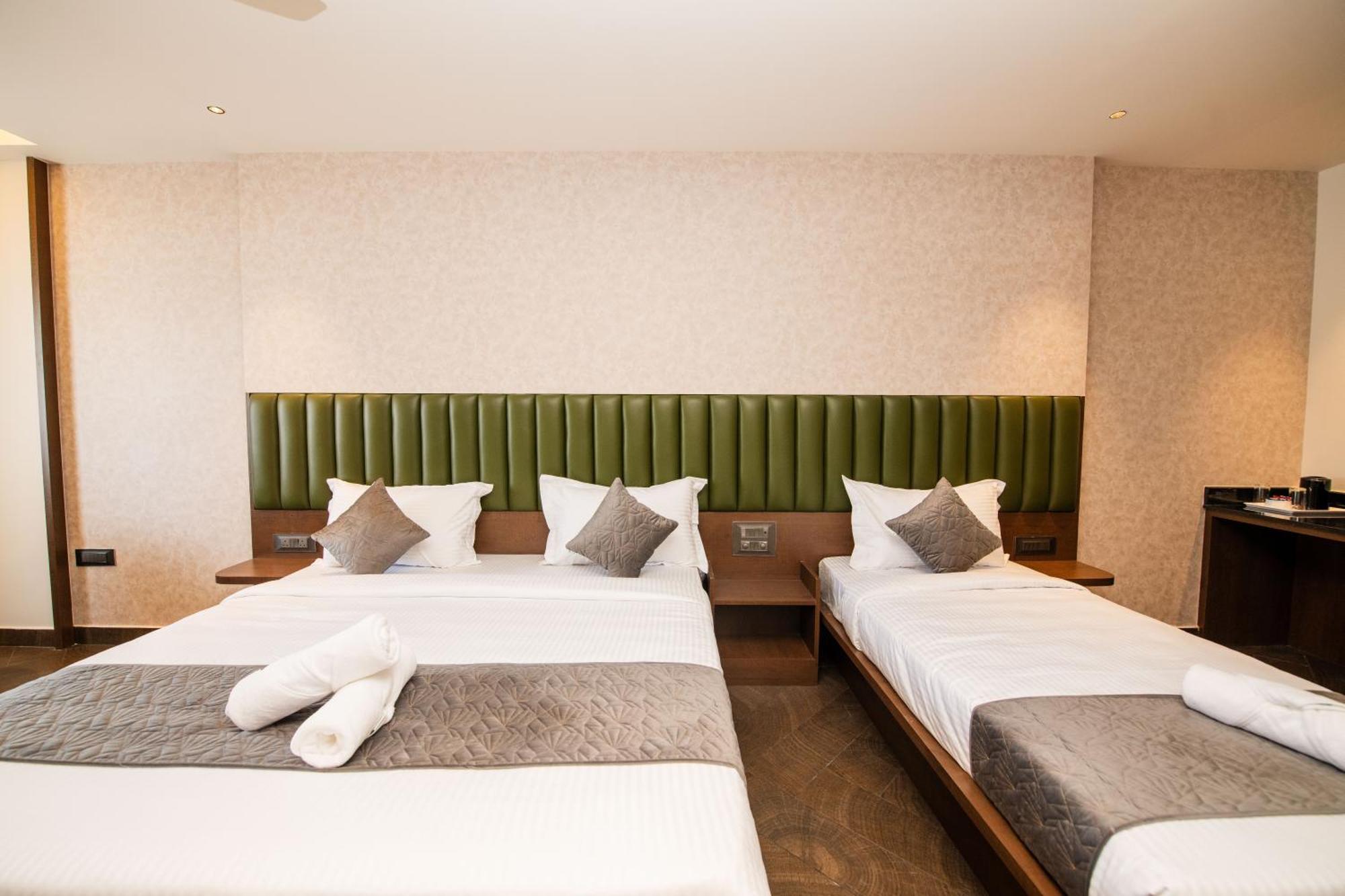 Hotel Mysore Radiance Zewnętrze zdjęcie