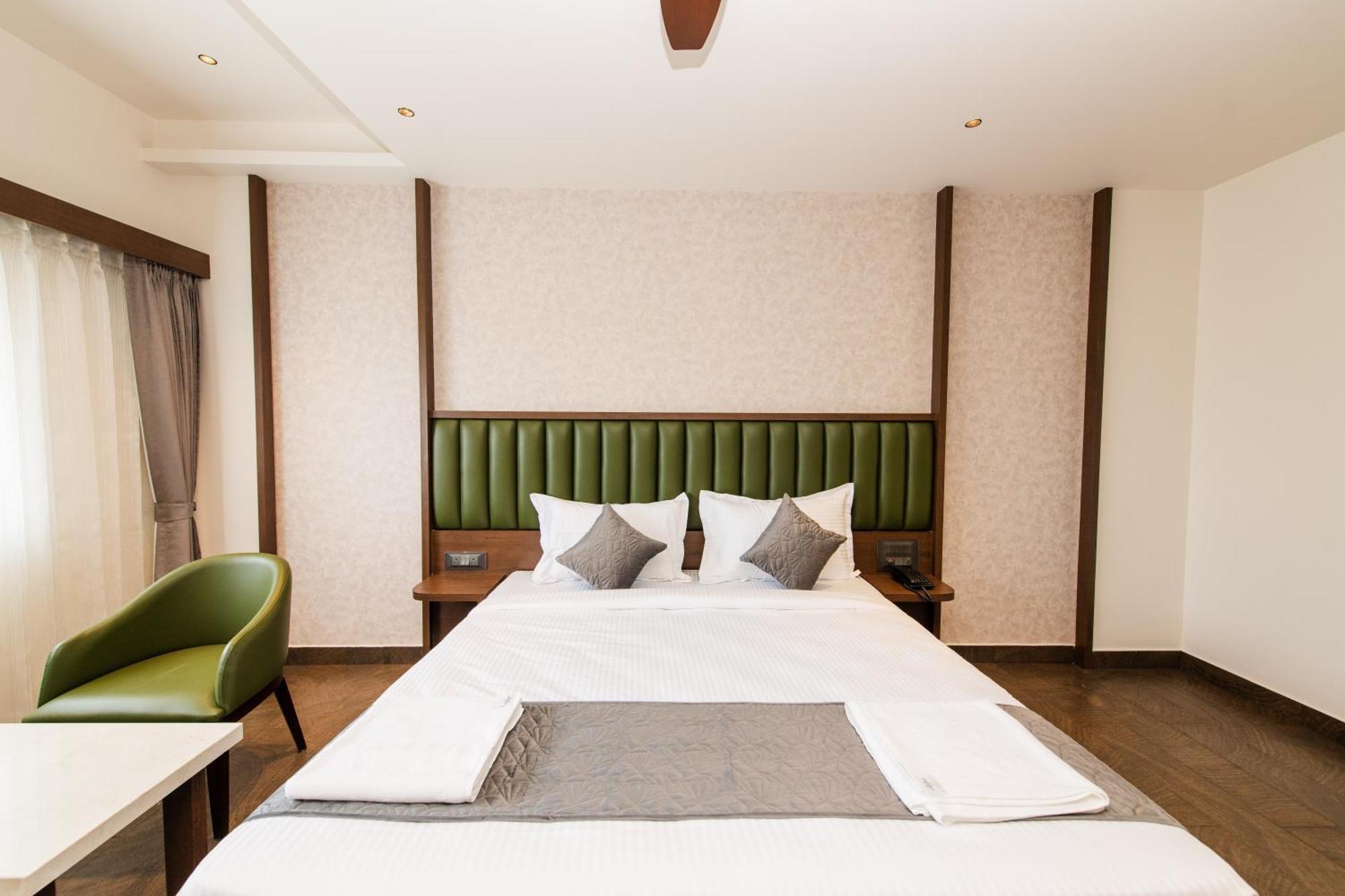 Hotel Mysore Radiance Zewnętrze zdjęcie